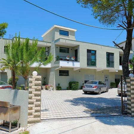 Hotel Vila Celaj Vlorë Exteriér fotografie