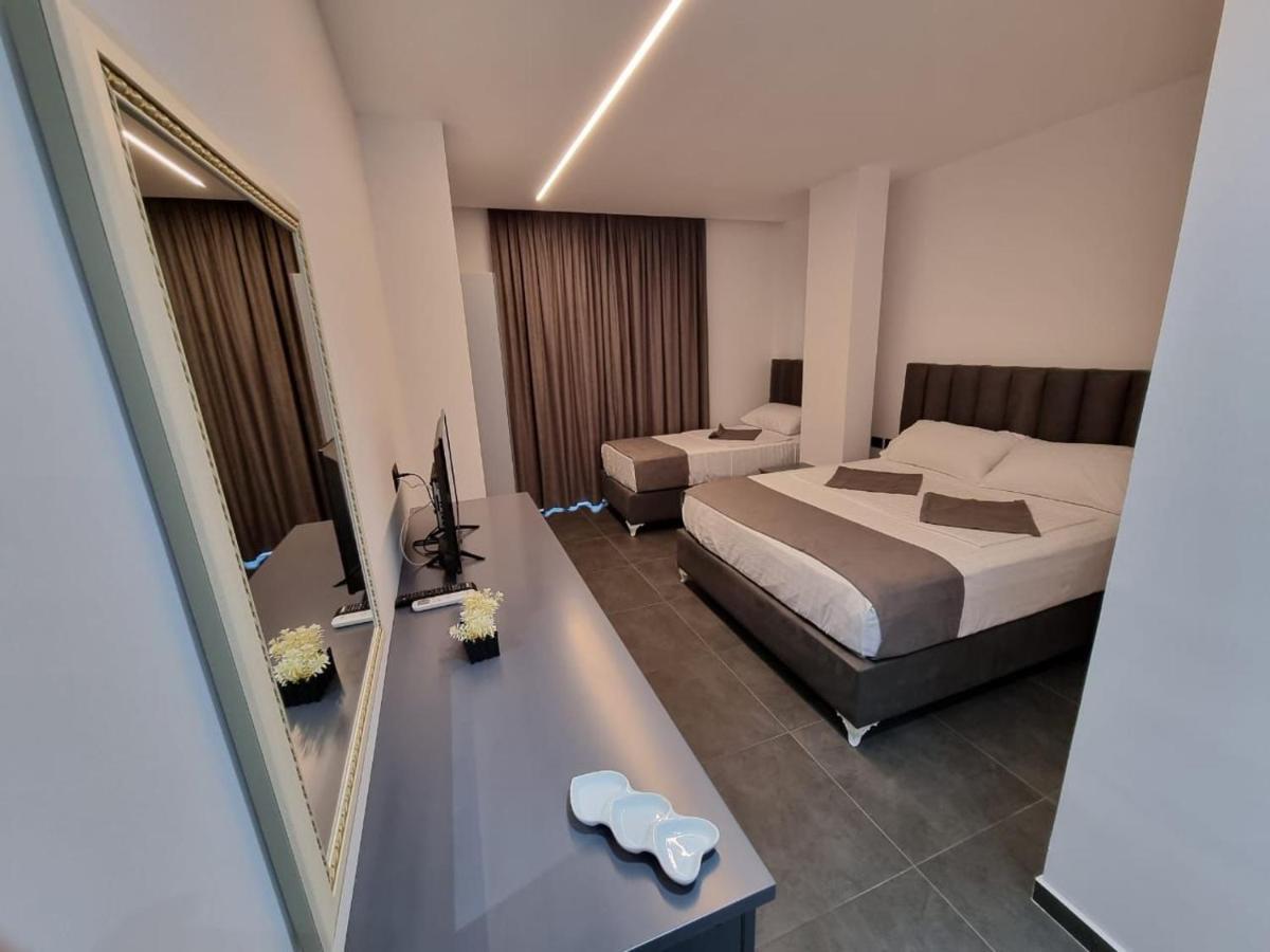 Hotel Vila Celaj Vlorë Exteriér fotografie